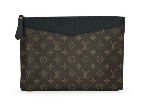 LOUIS VUITTON: Monogram Daily Pouch Discount