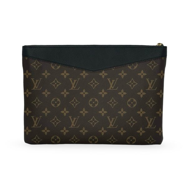 LOUIS VUITTON: Monogram Daily Pouch Discount